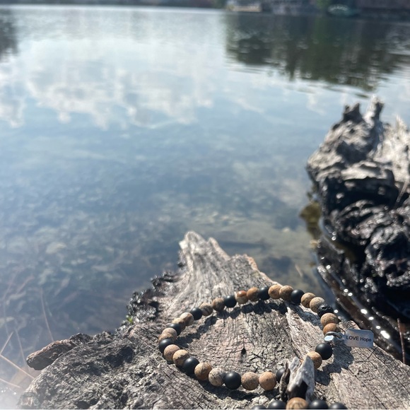 Infuse the Lava stone/ 6mm Matt Onyx / Brown Jasper - Picture 5 of 5